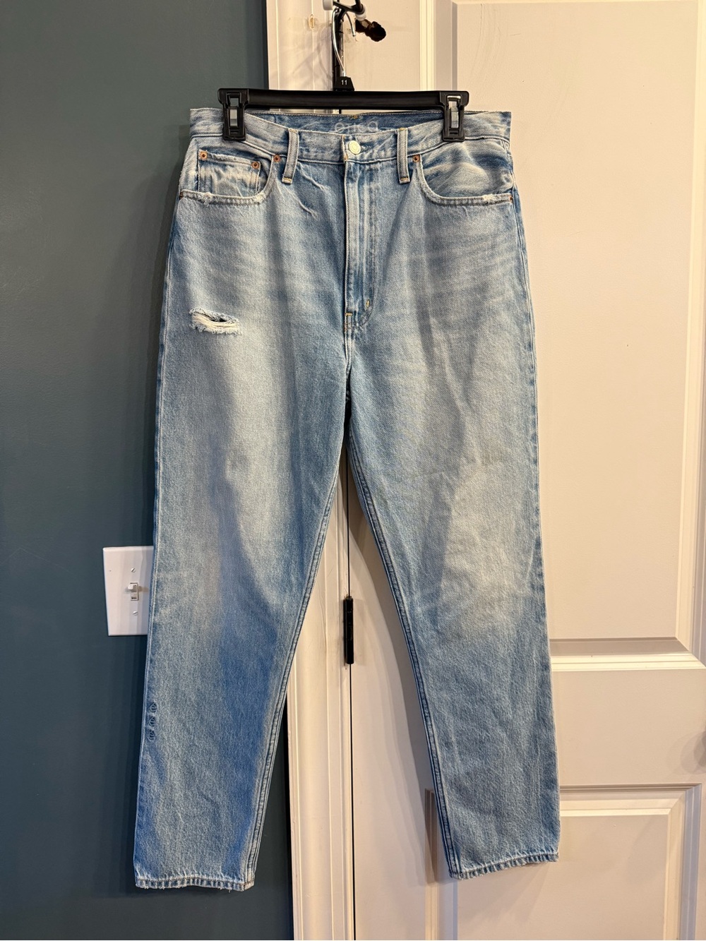 Etica Straight Fit Distressed Jeans 29x28.5